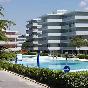  Apartament Valbella Con Piscina Włochy