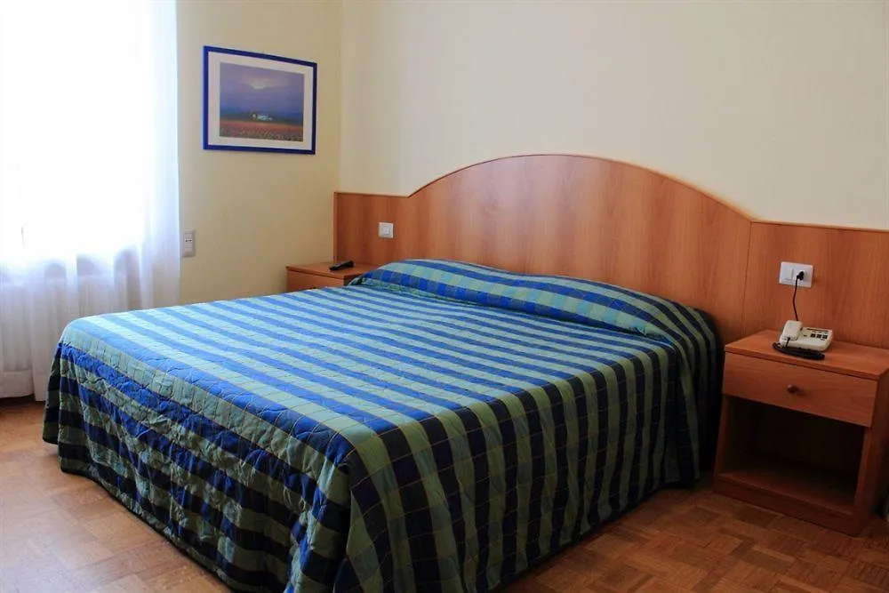 Hotel Palladio Milano 0*,  İtalya
